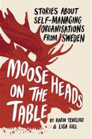 Mose heads on the table av Karin Tenelius och Lisa Gill